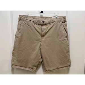 Gap Mens Khaki Chino Shorts Tan 10 Inch Inseam Size 33 Flat Front Cotton Twill
